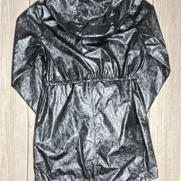 Columbia Women’s Size Small Avenue Hooded Windbreaker Jacket Omni-Wind Mosaic - Picture 6 of 6